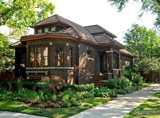 5701 N Rockwell St, Chicago, IL 60659