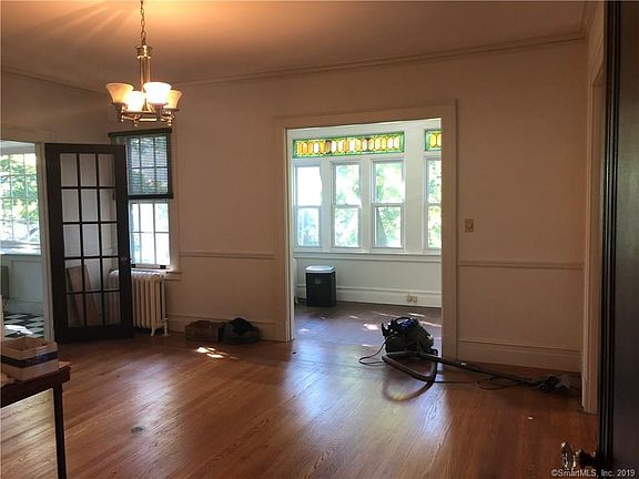 5th image of 645 Whitney Ave #2