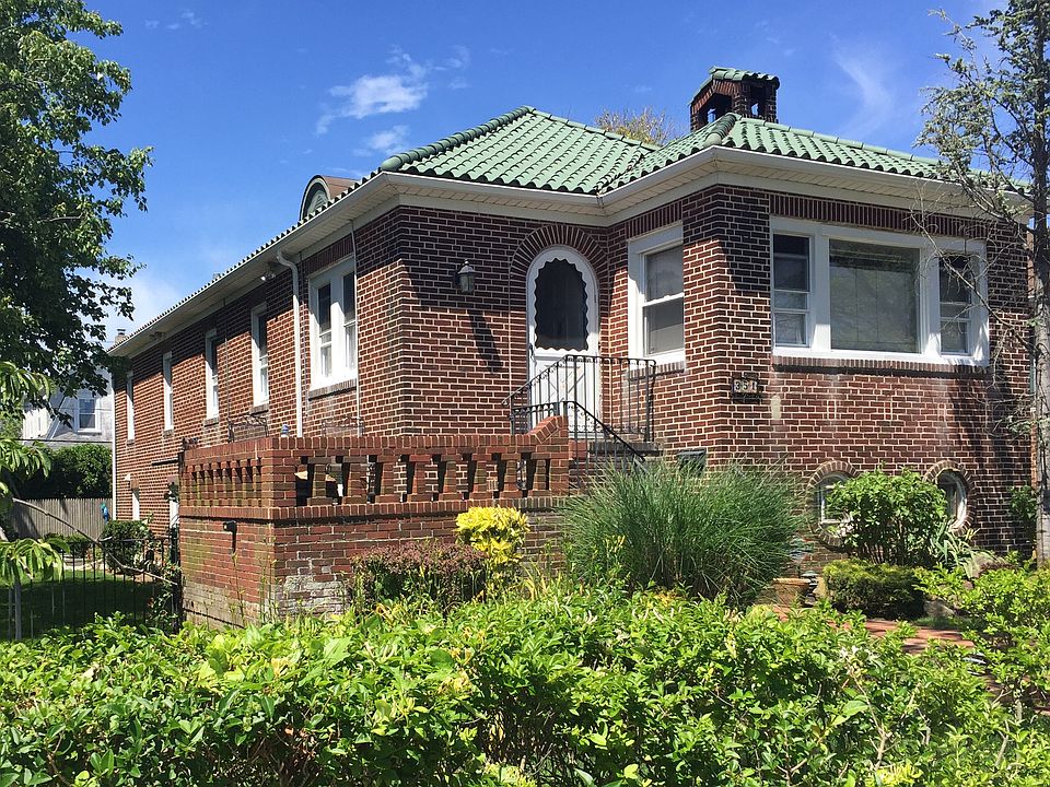1st image of 351 E Olive St