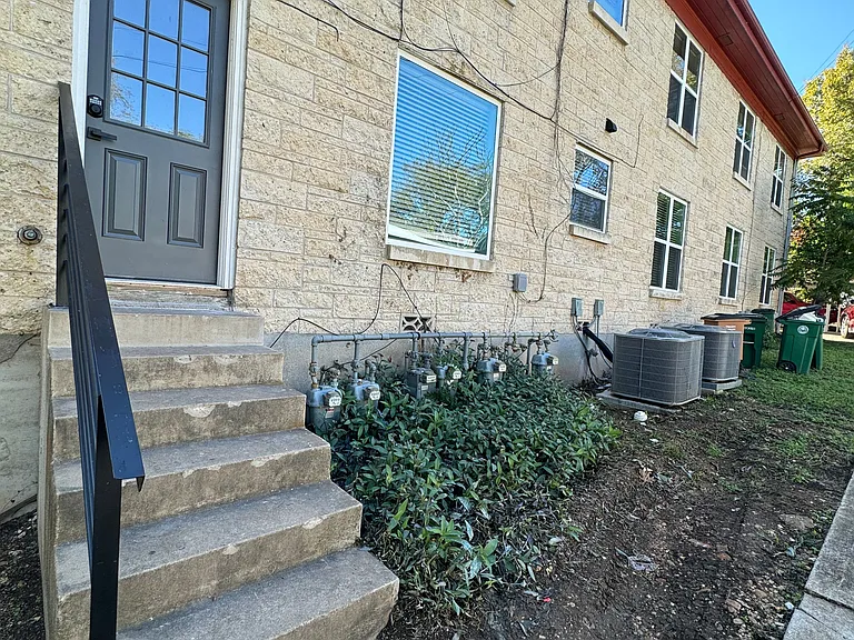 3300 Tom Green St #1 — Photo 25