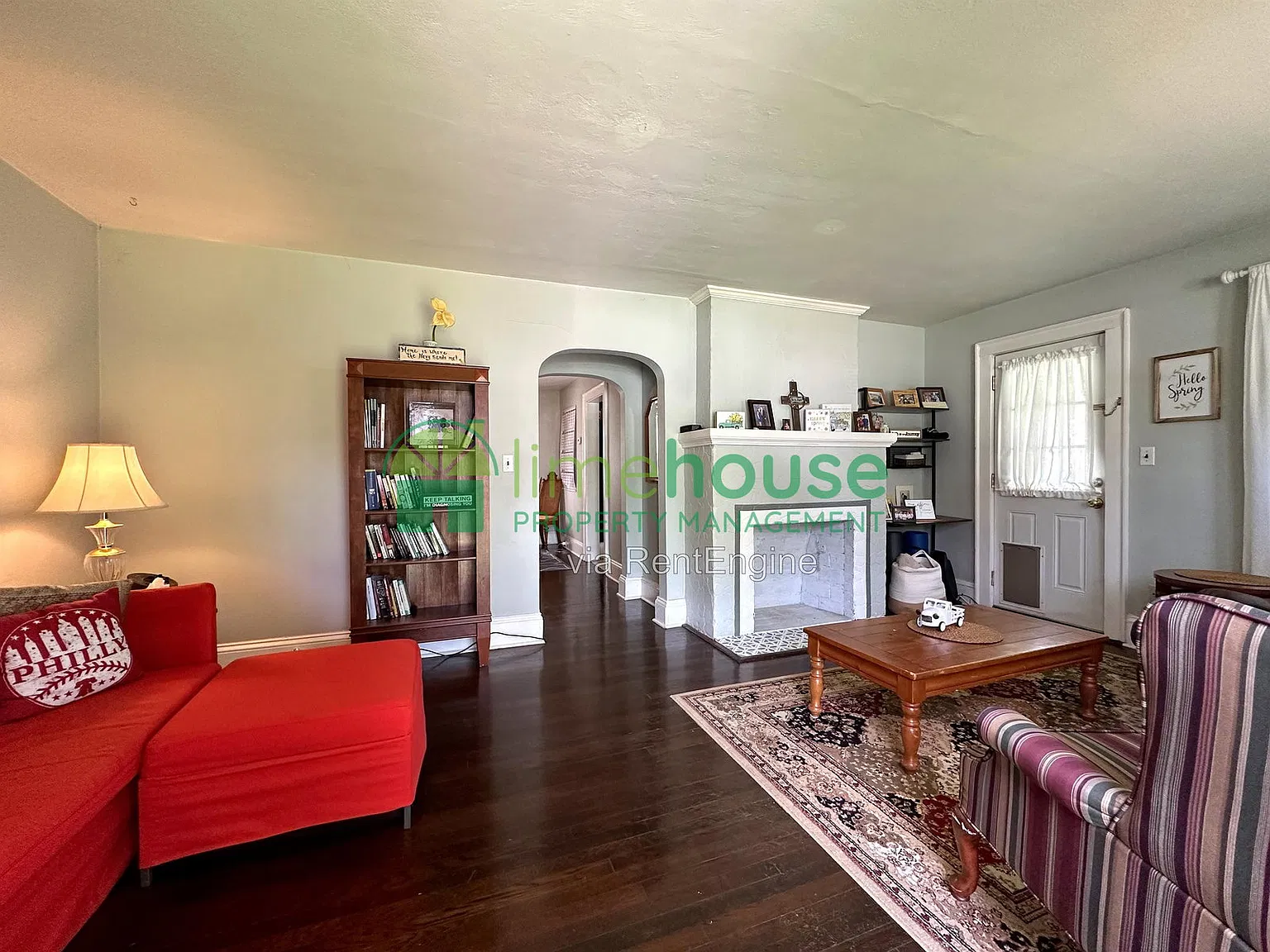 3 bed, 2.0 bath, 1521 sqft, $2,100 — Photo 3