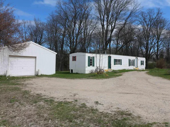 1772 County Road 633, Grawn, MI 49637