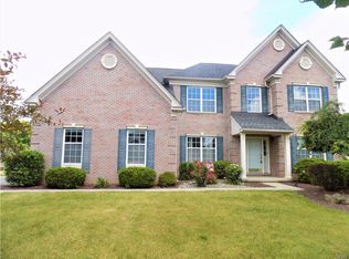 4290 Crosswinds Dr, Easton, PA 18045