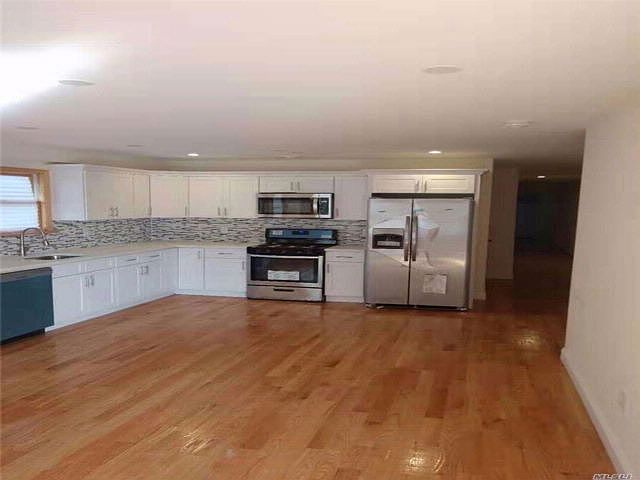 1st image of 21521 Hollis Ave