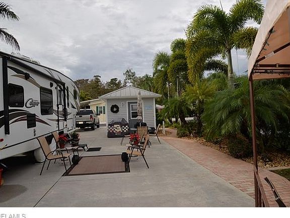 5th image of 5863 Burrwood Ct
