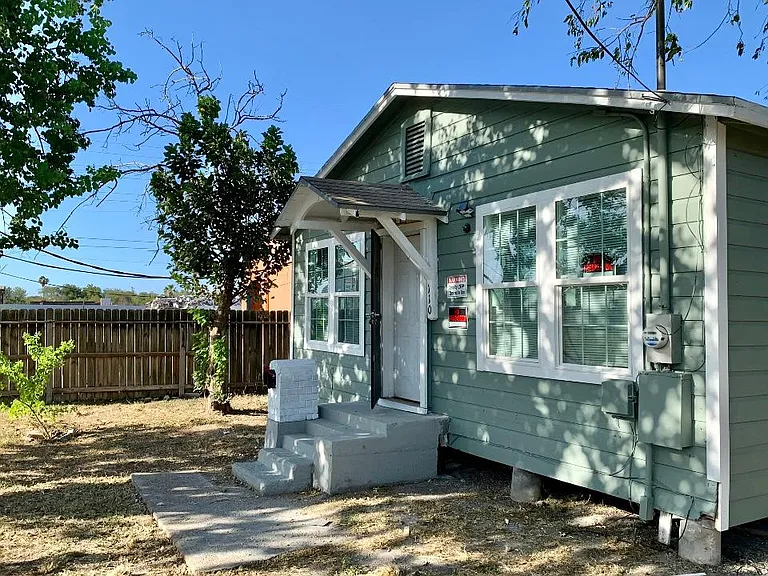 110 Pueblo St — Photo 13