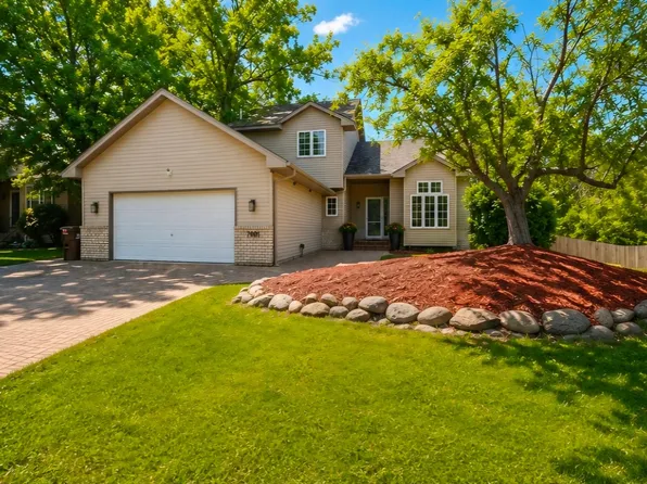 7001 46th St N, Oakdale, MN 55128