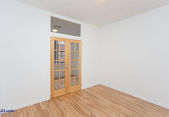 3rd image of 505 E 88th St #35