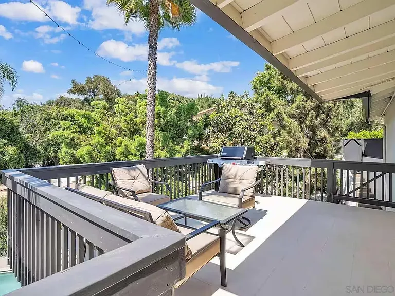 3550 Laketree Dr — Photo 40