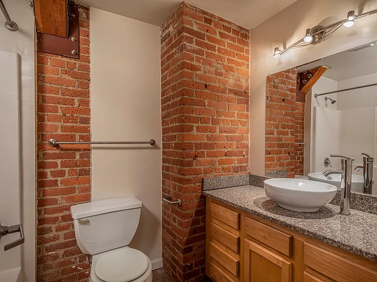 2820 Detroit Ave #101 — Photo 9