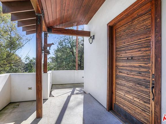 5th image of 1129 N Avenue 63