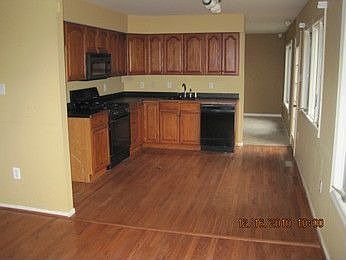 2nd image of 70 N Quail Hill Blvd