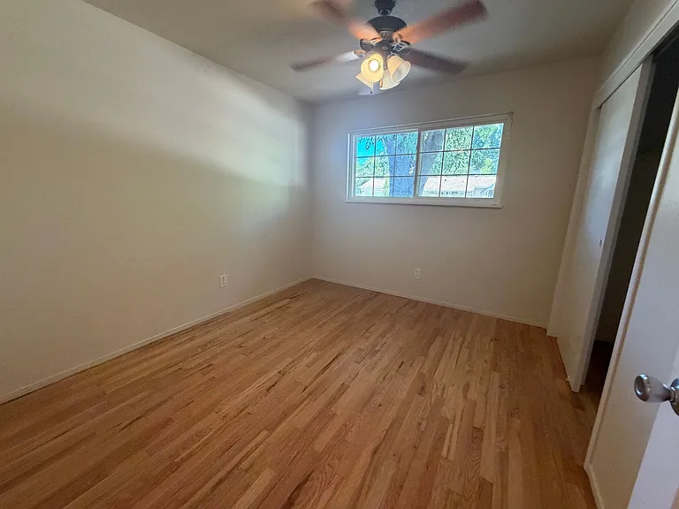 5633 Beech Ave — Photo 16