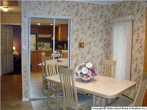 5th image of 340 Lyndale Ave