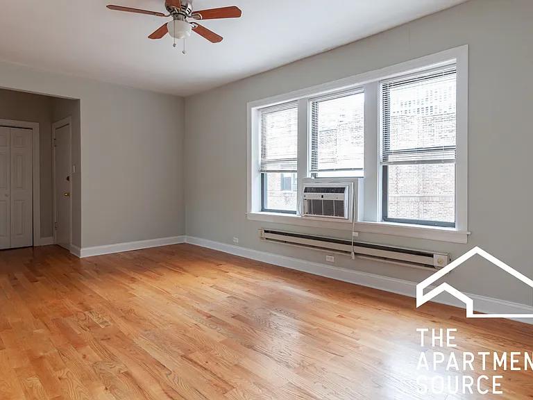 3815 N Pine Grove Ave #1 — Photo 3