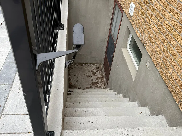 29 Charnwood Pl #BASEMENT — Photo 11