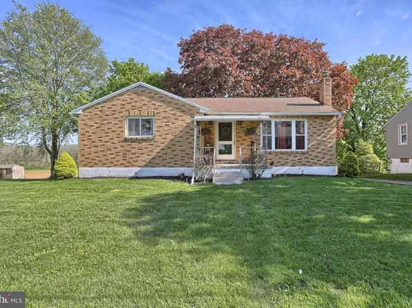 820 E Linden St, Richland, PA 17087