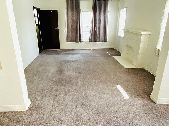4th image of 3829 Flower Dr