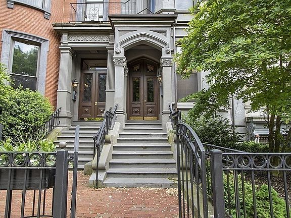 5th image of 76 Commonwealth Ave APT 11