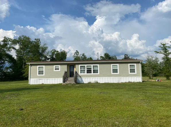 937 Seminary Williamsburg Rd, Collins, MS 39428