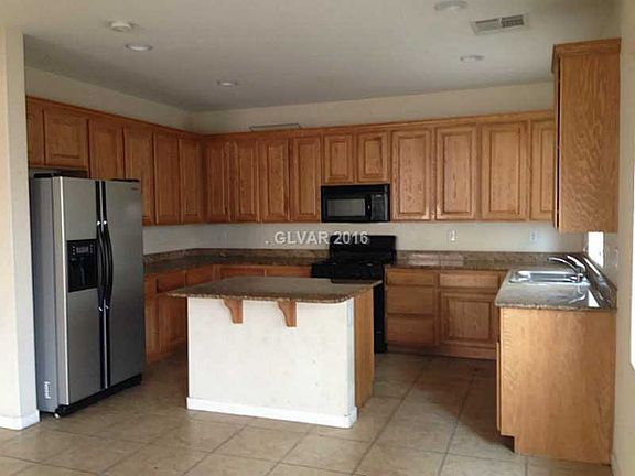 3rd image of 4412 Cormorant Ave