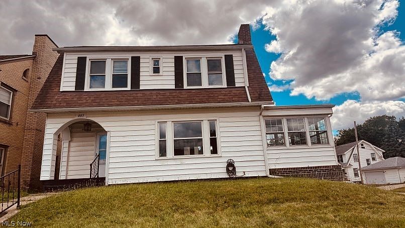 1st image of 407 Korman Ave NE