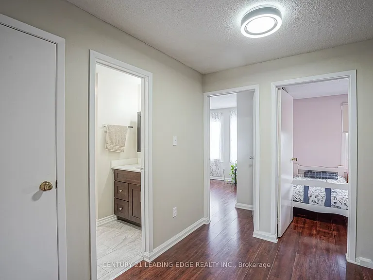 29 Junewood Cres #UPPER — Photo 19