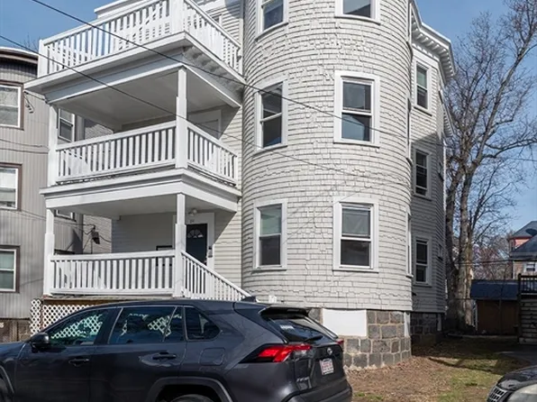 19 Dunlap St, Dorchester, MA 02124