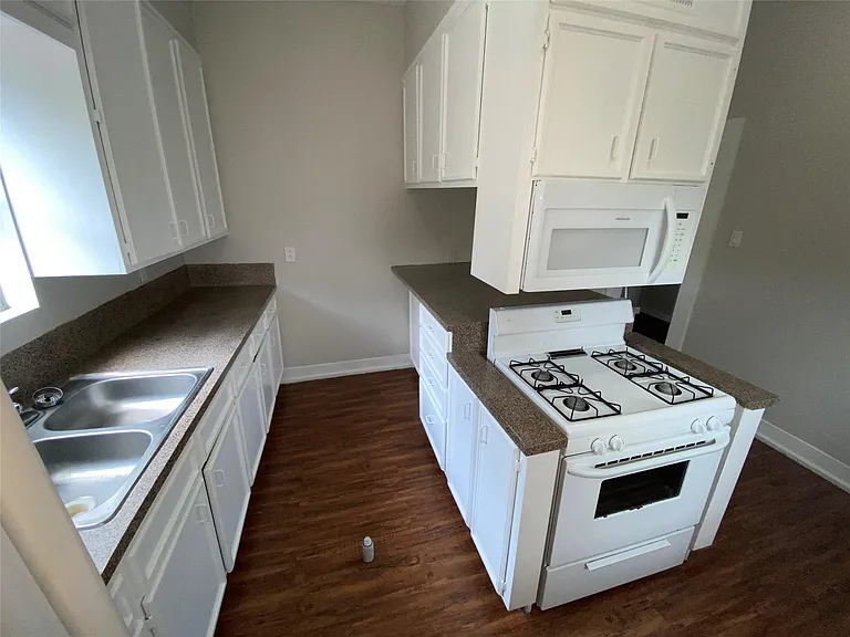 1517 Summer St — Photo 14