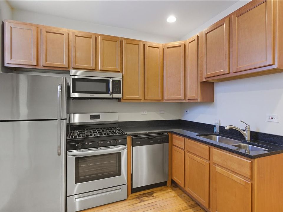 1st image of 4641 N Rockwell St #2HD