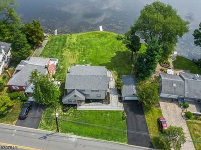 82 Lake Dr, Wayne, NJ, 07470