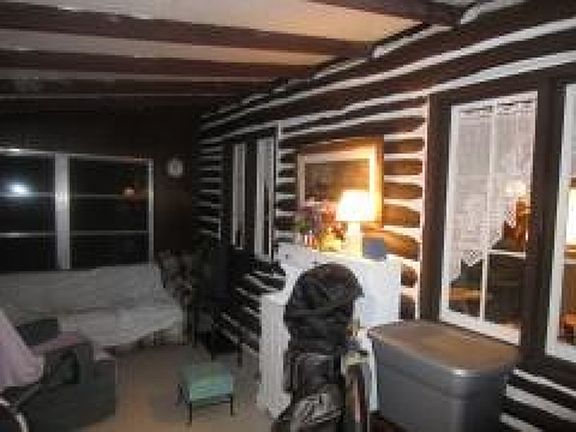 5th image of 33 Lakeside Dr