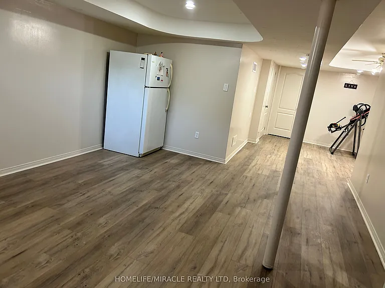 83 Cornell Park Ave — Photo 12
