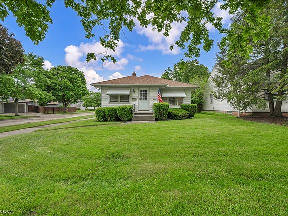 2nd image of 11362 Blossom Ave