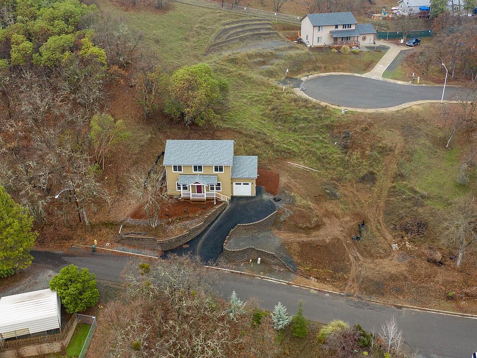 2nd image of 1071 7th Ave