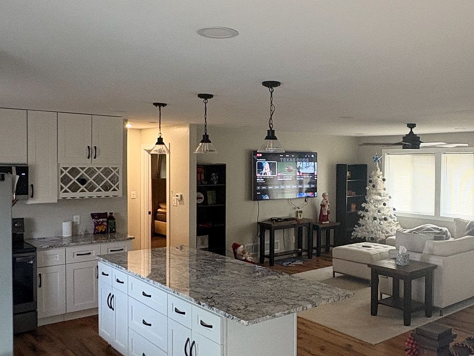 Spacious Open Kitchen/ Living Room
