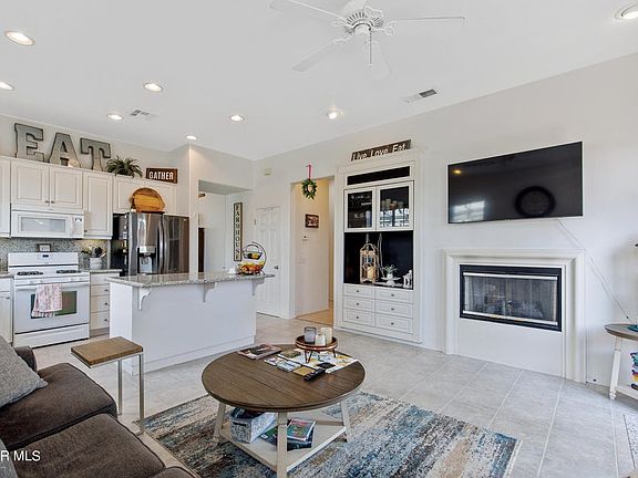 3rd image of 1477 Windmill Way