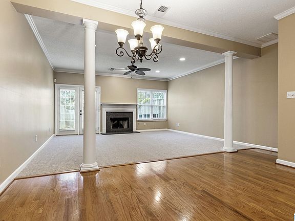 5th image of 1704 Savannah Park