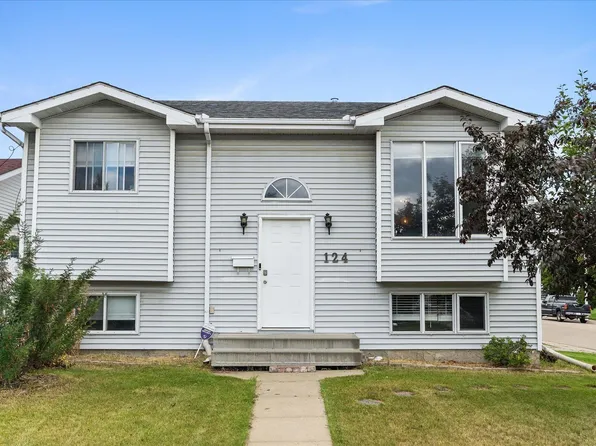 124 Klarvatten Rd NW, Edmonton, AB T5Z 2X4