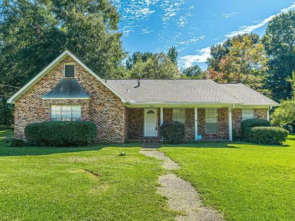1304 Marie St, Hattiesburg, MS 39402