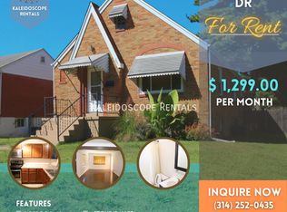 385 Kingston Dr, Saint Louis, MO 63125