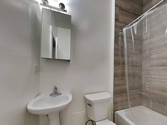 5th image of 677 Ellis St #11