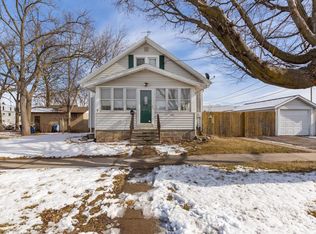 419 8th Ave NW, Faribault, MN 55021