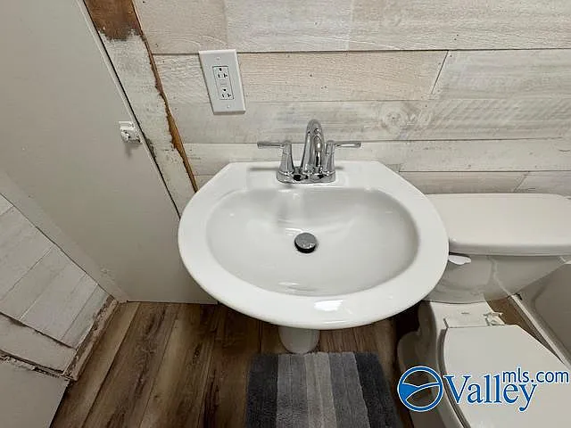 1410 Wells Ave SE — Photo 17