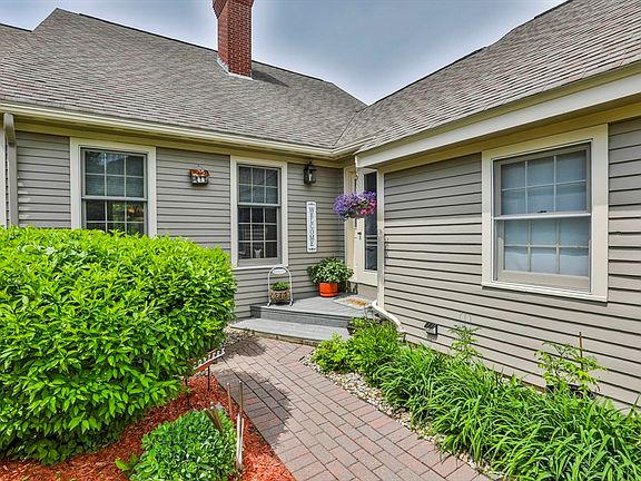 5th image of 12 Wright Farm Rd #12