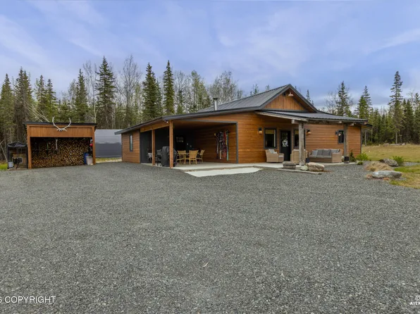 36799 Feuding Ln, Sterling, AK 99672