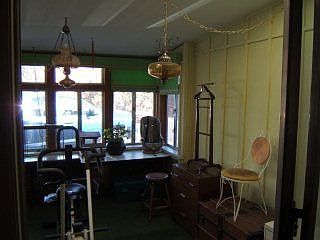 3rd image of 50 Villa Dr