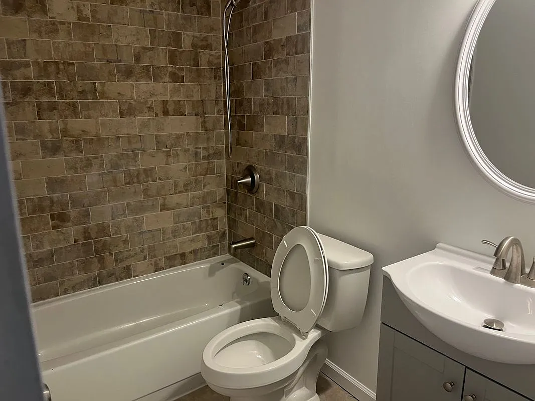1 bed, 1.0 bath, 500 sqft, $775 — Photo 2