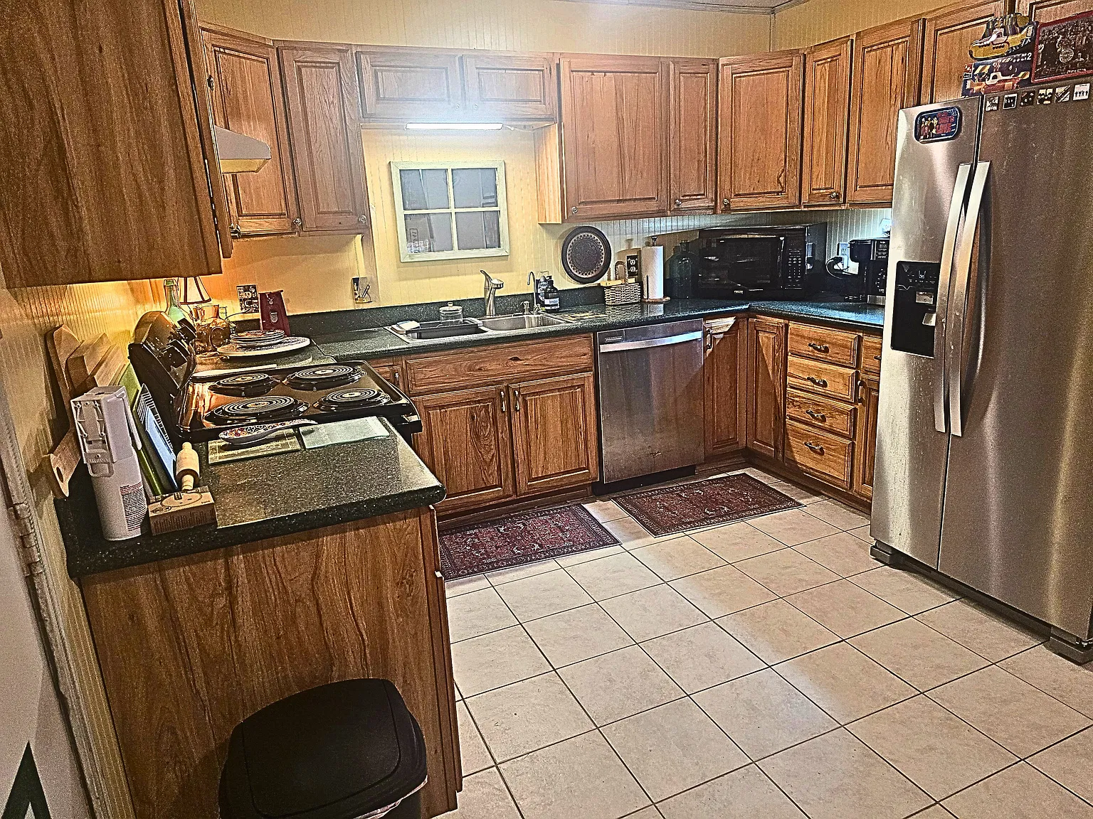 3 bed, 2.5 bath, 1640 sqft, $2,200 — Photo 3