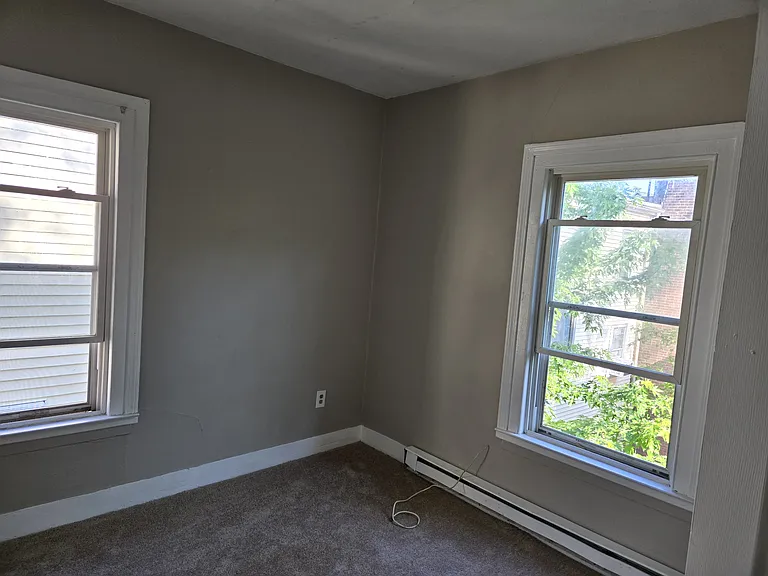 109 Green St #2 — Photo 8